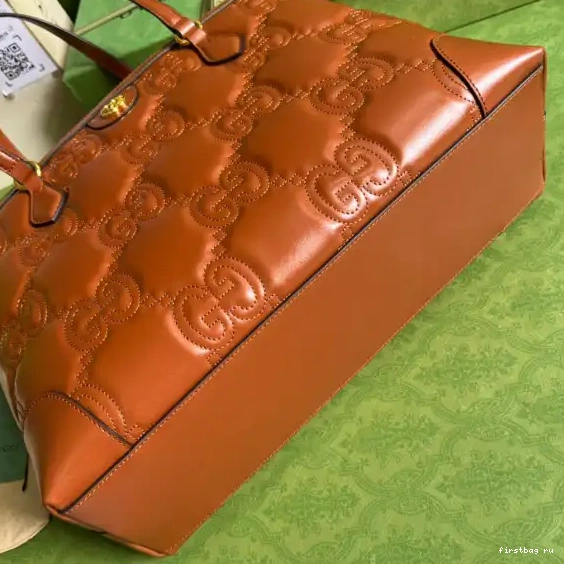 Firstbag ru matelassé GG GUCCI tote medium leather 0527